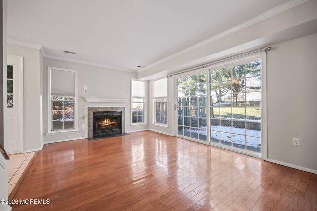 12 Duncan Way, Freehold, NJ 07728