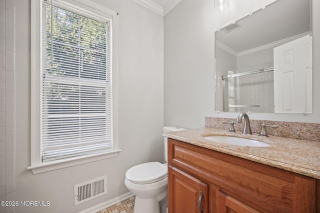 12 Duncan Way, Freehold, NJ 07728