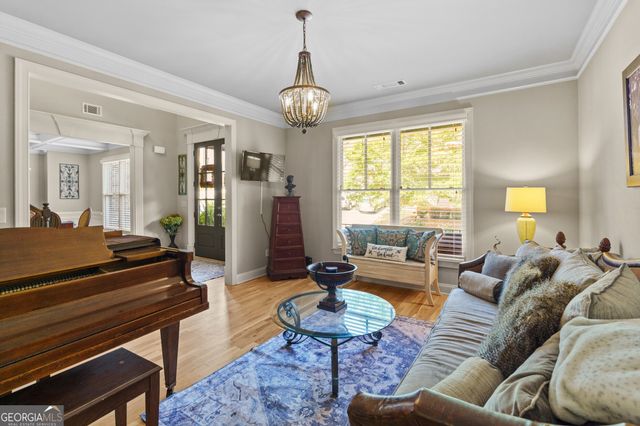 1351 Ashbury Park Way E, Hoschton, GA 30548