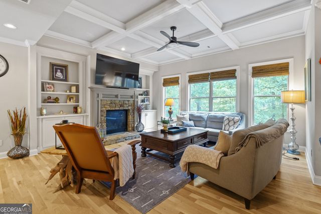 1351 Ashbury Park Way E, Hoschton, GA 30548
