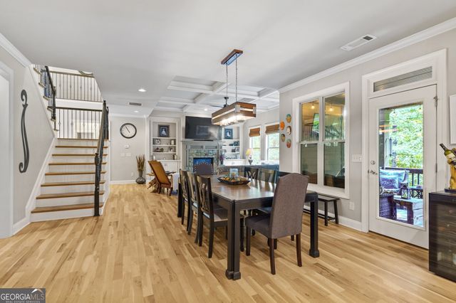 1351 Ashbury Park Way E, Hoschton, GA 30548