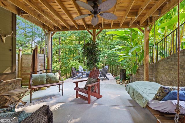 1351 Ashbury Park Way E, Hoschton, GA 30548