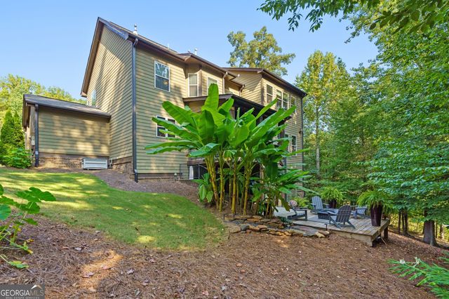 1351 Ashbury Park Way E, Hoschton, GA 30548