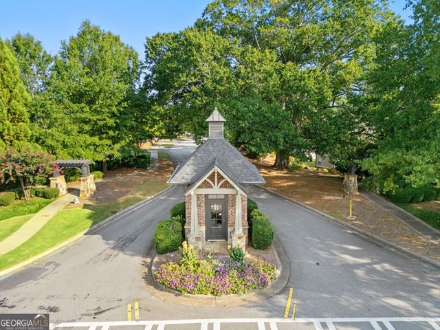 1351 Ashbury Park Way E, Hoschton, GA 30548