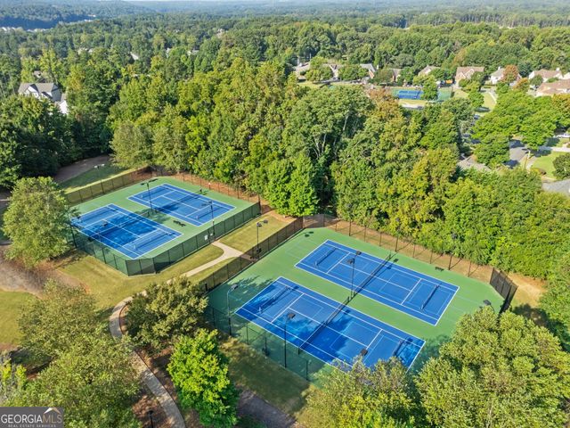 1351 Ashbury Park Way E, Hoschton, GA 30548