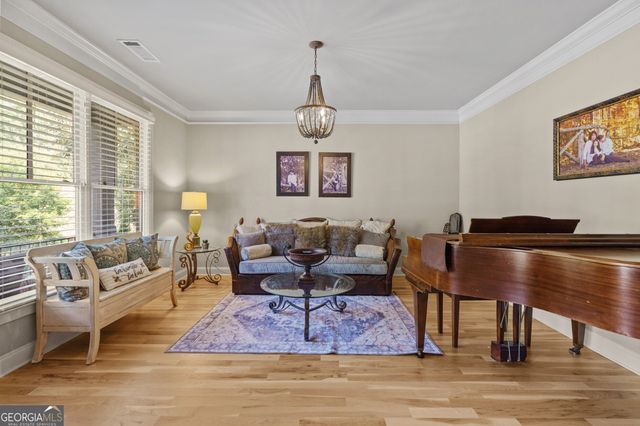1351 Ashbury Park Way E, Hoschton, GA 30548