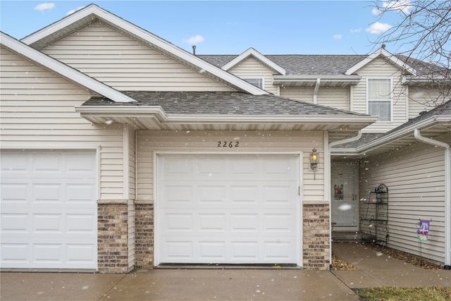 2262 49th St, Marion, IA 52302