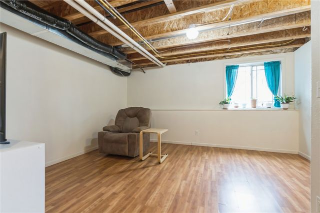 2262 49th St, Marion, IA 52302