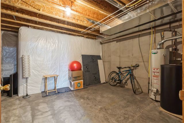 2262 49th St, Marion, IA 52302