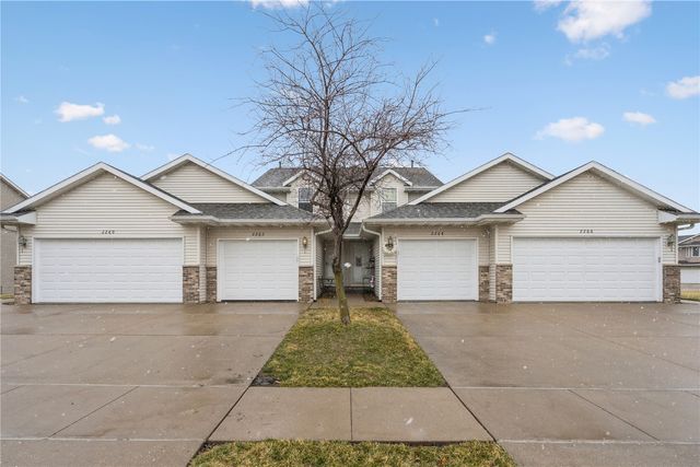 2262 49th St, Marion, IA 52302