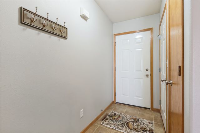 2262 49th St, Marion, IA 52302