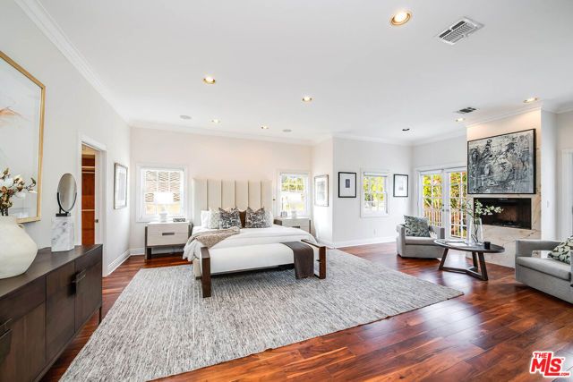 547 Loring Avenue, Los Angeles, CA 90024