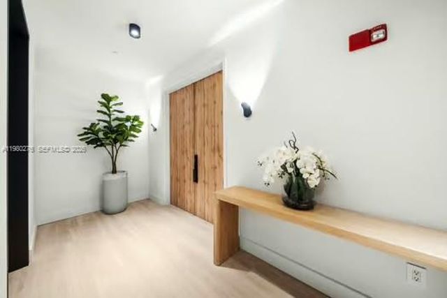 100 S Pointe Dr 1701, Miami Beach, FL 33139