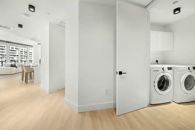 100 S Pointe Dr 1701, Miami Beach, FL 33139