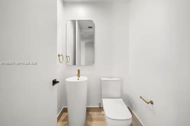 100 S Pointe Dr 1701, Miami Beach, FL 33139