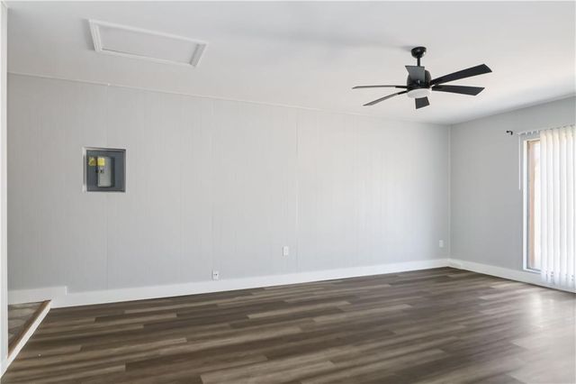 3506 W Olive Street, Rogers, AR 72756