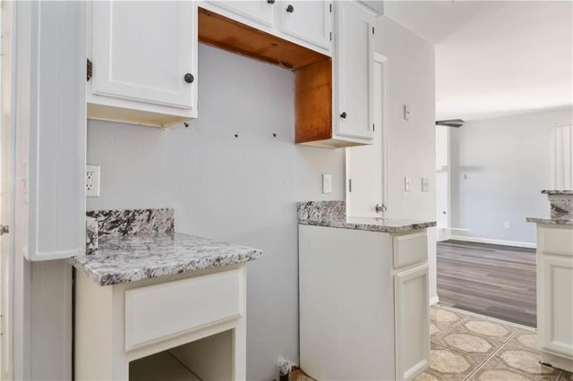 3506 W Olive Street, Rogers, AR 72756