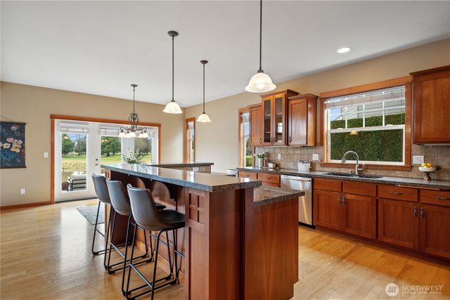 807 E Maberry Drive, Lynden, WA 98264