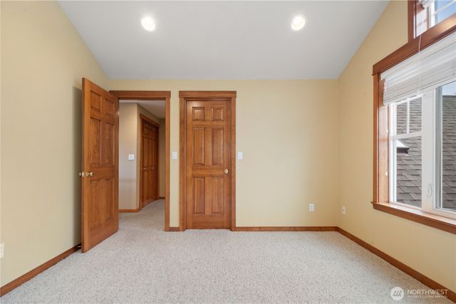 807 E Maberry Drive, Lynden, WA 98264