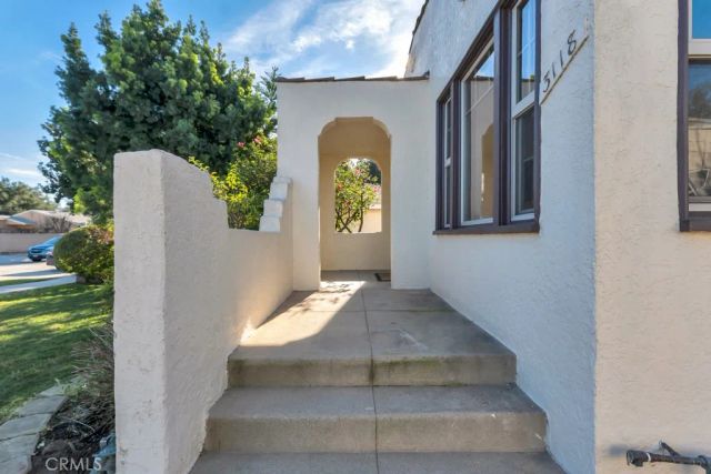 3118 Glenhurst Ave, Los Angeles, CA 90039