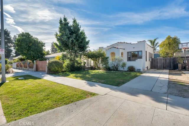 3118 Glenhurst Ave, Los Angeles, CA 90039