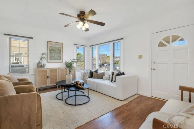 3118 Glenhurst Ave, Los Angeles, CA 90039