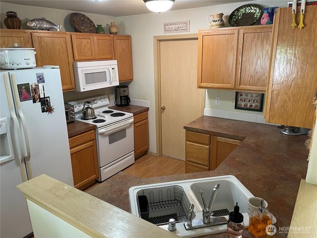 17722 37th Avenue E, Tacoma, WA 98446