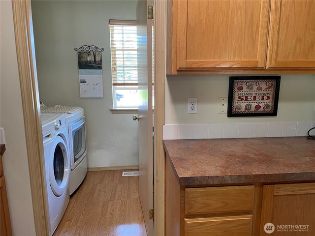 17722 37th Avenue E, Tacoma, WA 98446