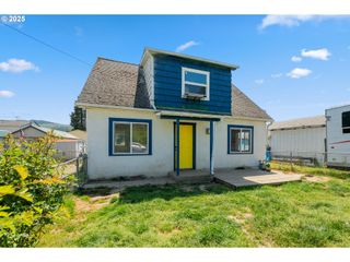 180 W SECOND Ave, Sutherlin, OR 97479