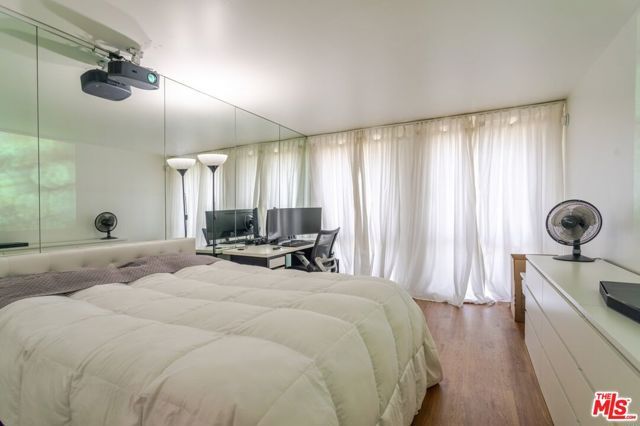 800 W 1st Street 1105, Los Angeles, CA 90012