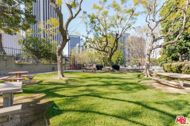 800 W 1st Street 1105, Los Angeles, CA 90012