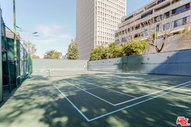 800 W 1st Street 1105, Los Angeles, CA 90012