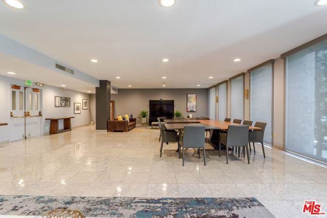 800 W 1st Street 1105, Los Angeles, CA 90012