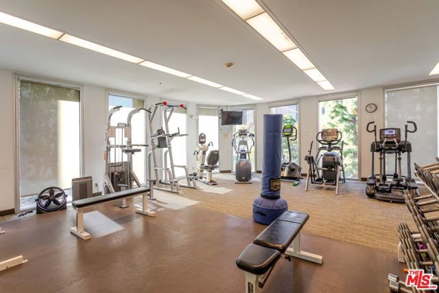 800 W 1st Street 1105, Los Angeles, CA 90012