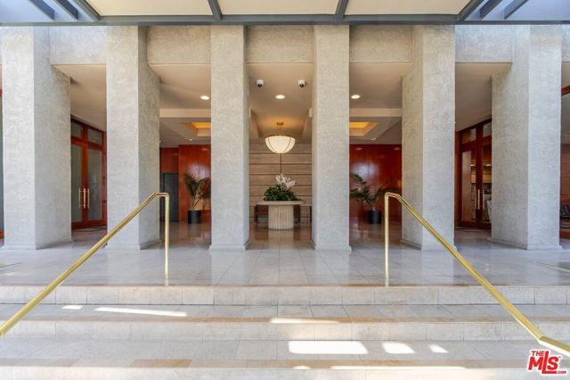 800 W 1st Street 1105, Los Angeles, CA 90012