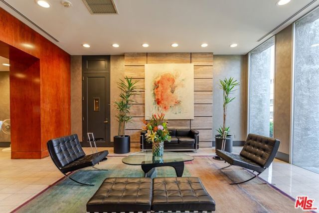 800 W 1st Street 1105, Los Angeles, CA 90012