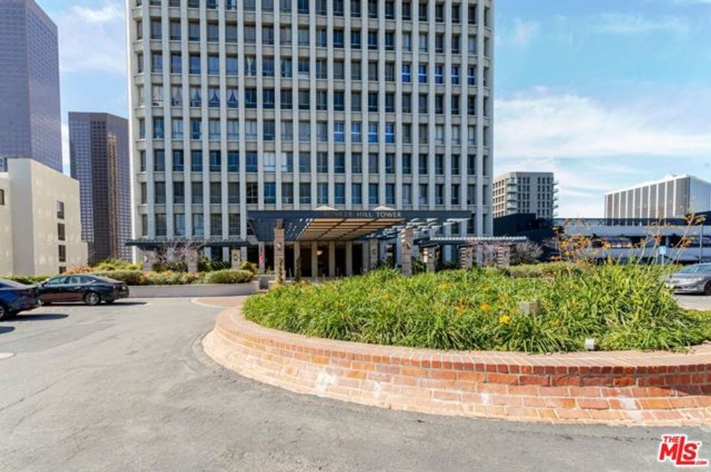 800 W 1st Street 1105, Los Angeles, CA 90012