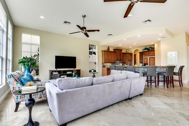 128 Tulip Tree Court, Jupiter, FL 33458