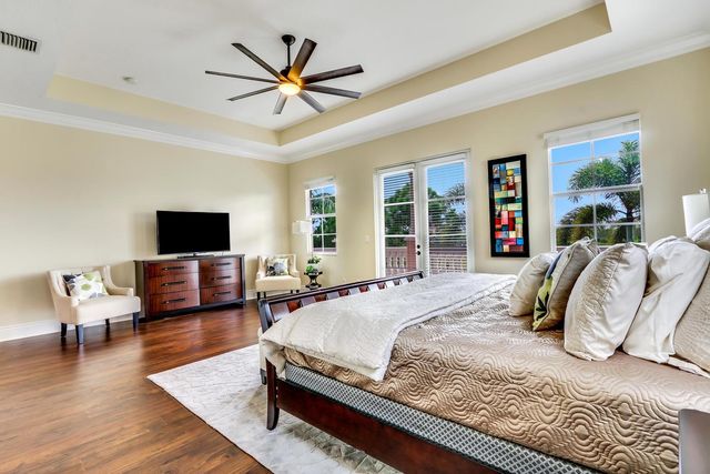 128 Tulip Tree Court, Jupiter, FL 33458