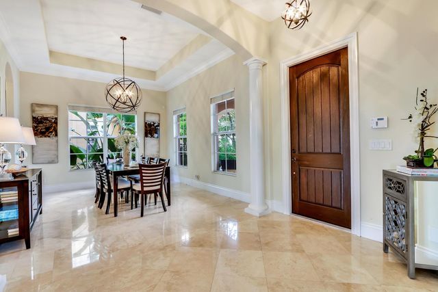 128 Tulip Tree Court, Jupiter, FL 33458