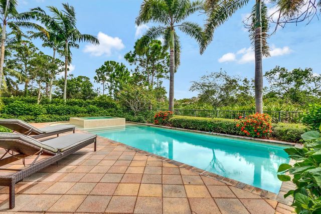 128 Tulip Tree Court, Jupiter, FL 33458