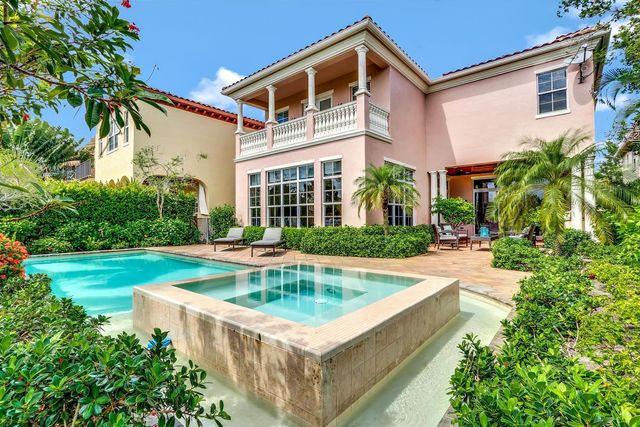 128 Tulip Tree Court, Jupiter, FL 33458