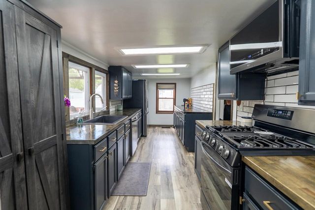 100 N Mechanic Street, Albany, WI 53502