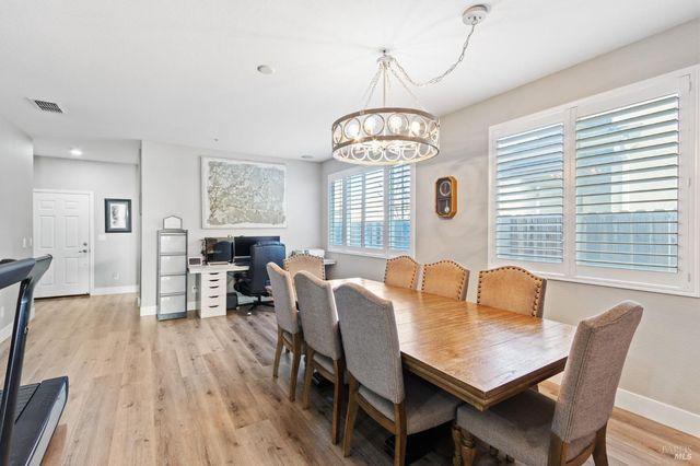 4413 Meadow Valley Cir, Fairfield, CA 94534