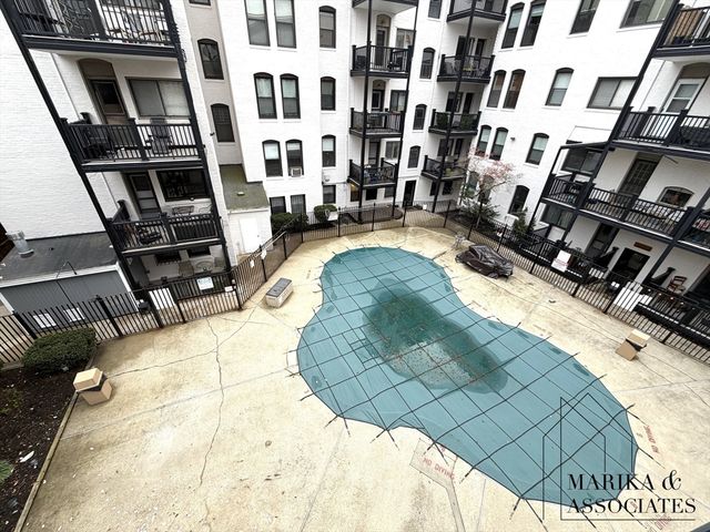 26 Commonwealth Terrace 15, Boston, MA 02135