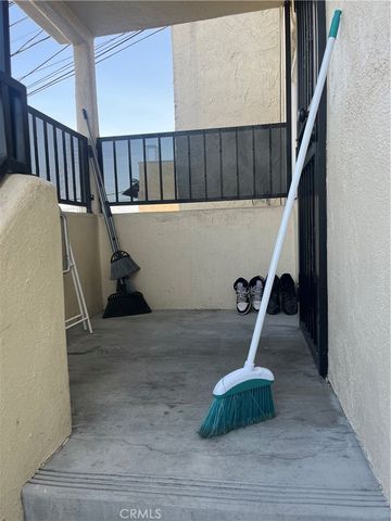 5833 E Beverly Boulevard, East Los Angeles, CA 90022