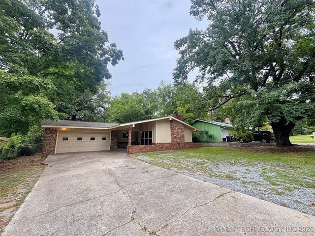 707 Victor Street, Tahlequah, OK 74464