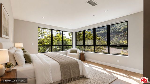 11763 Bellagio Road, Los Angeles, CA 90049