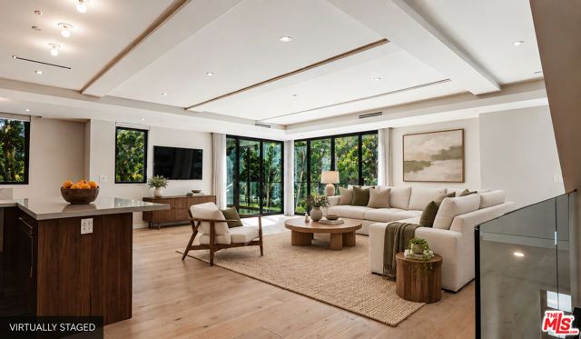 11763 Bellagio Road, Los Angeles, CA 90049