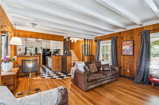 222 Holiday, Lake Arrowhead, CA 92352
